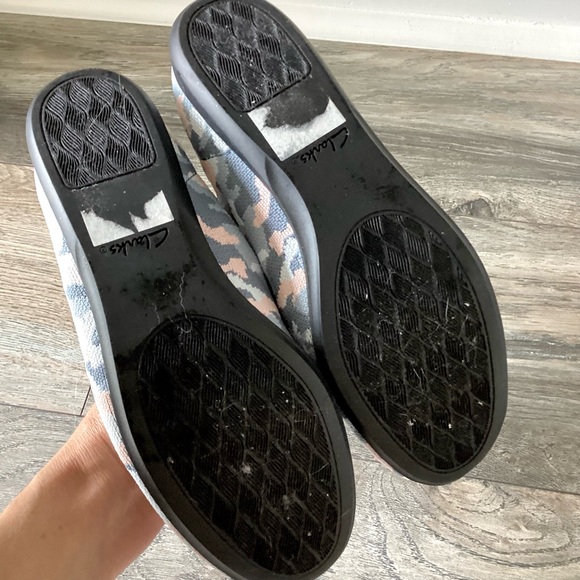 \Cloudsteppers by Clarks\ Carly Dream Slip Ons - Picture 9 of 11